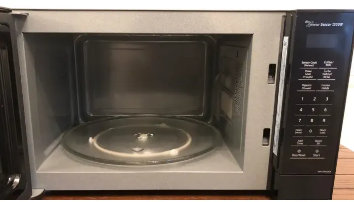 How Many Watts Does a Microwave Use? See Answer