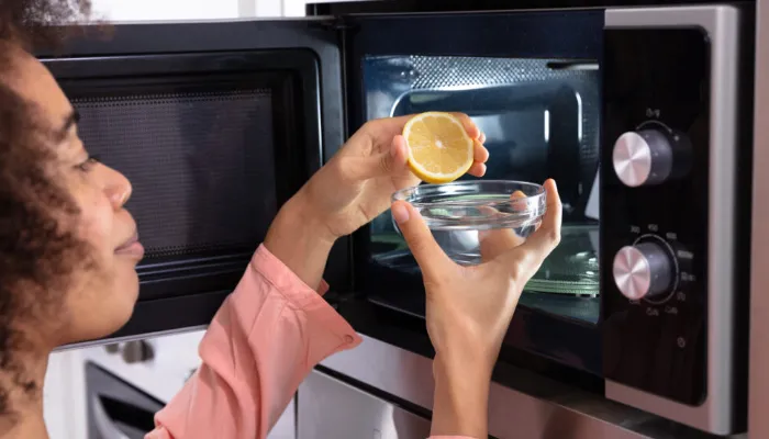 How to Clean a Microwave? Top Tips