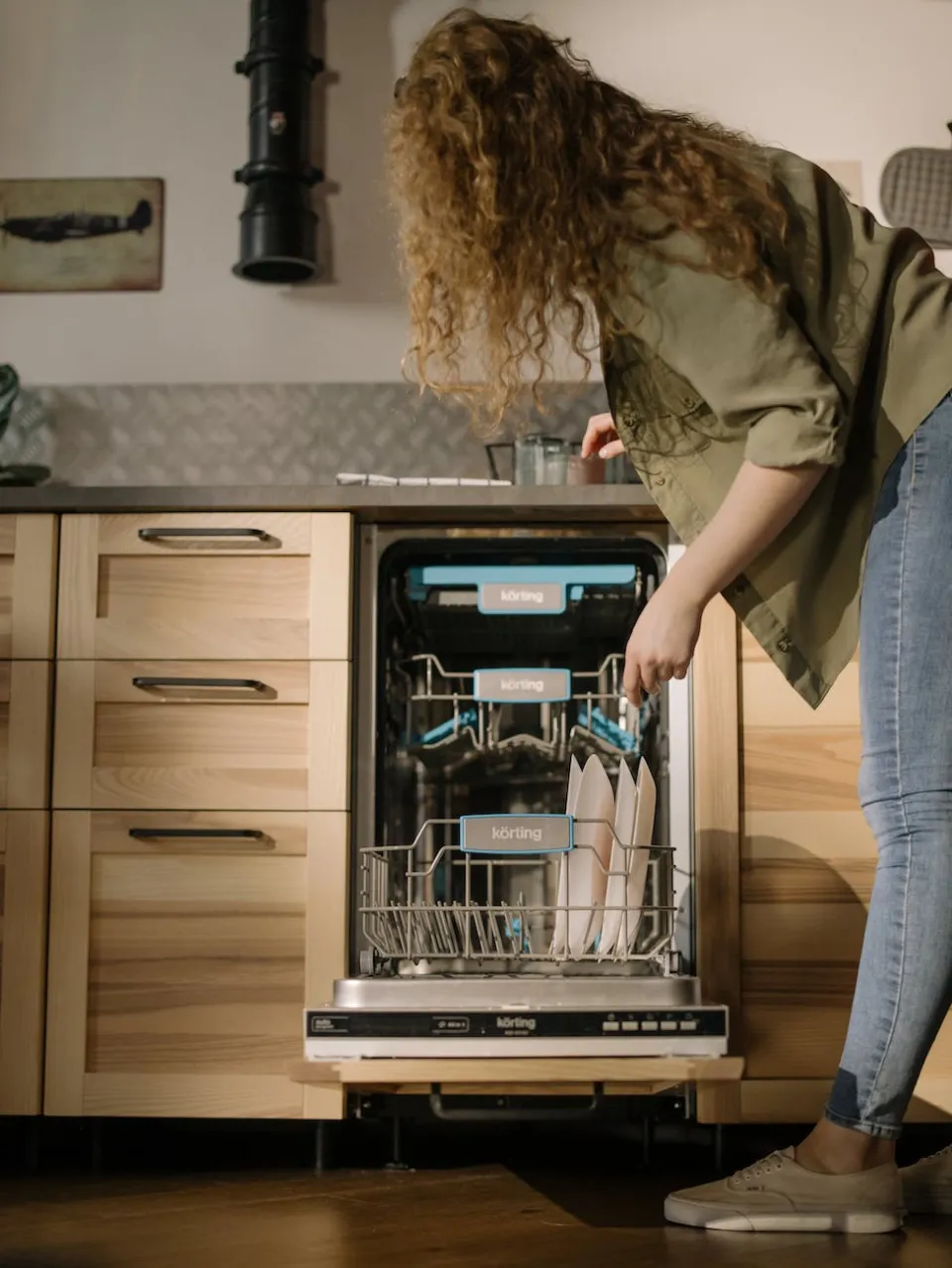 How Much Does a Dishwasher Cost? Let's See