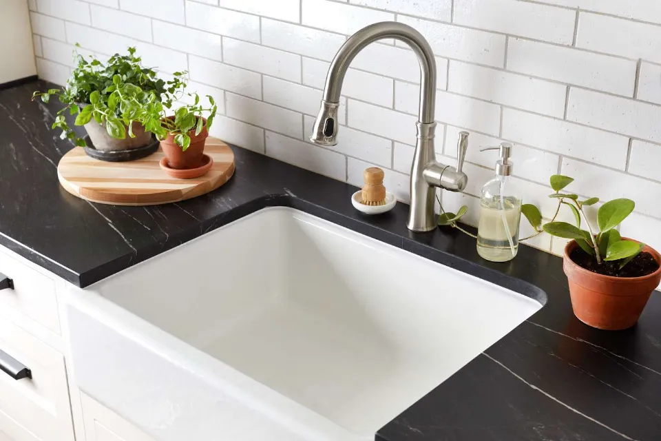How to Unclog a Kitchen Sink With Standing Water？ Follow the Guide