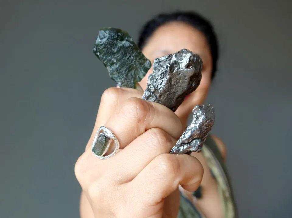 Top 15 Moldavite and Crystal Combinations that Pair Well Together — Satin  Crystals