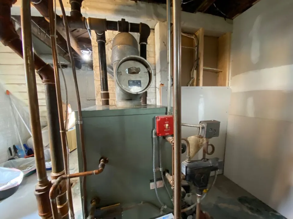 What's the Difference Between a Propane and Oil Furnace? | HomeServe USA
