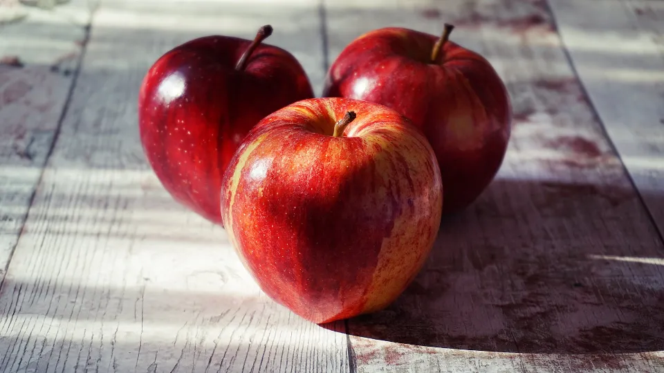 How to Store Apples to Keep Them Last Longer