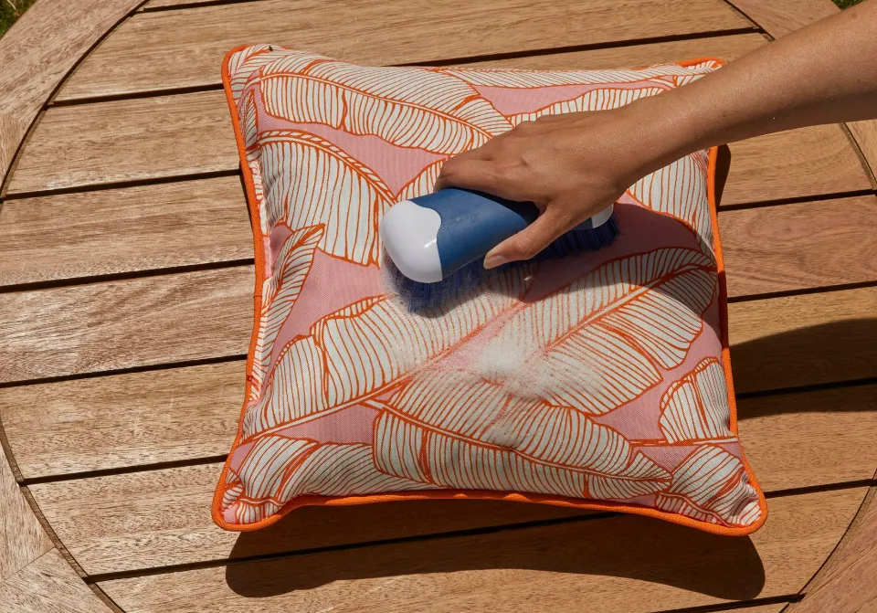 How to Clean Outdoor Cushions? the Best Way!