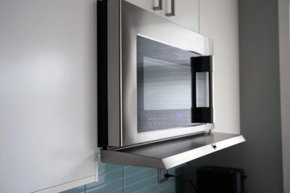 How to Keep Your Microwave Clean for Longer?