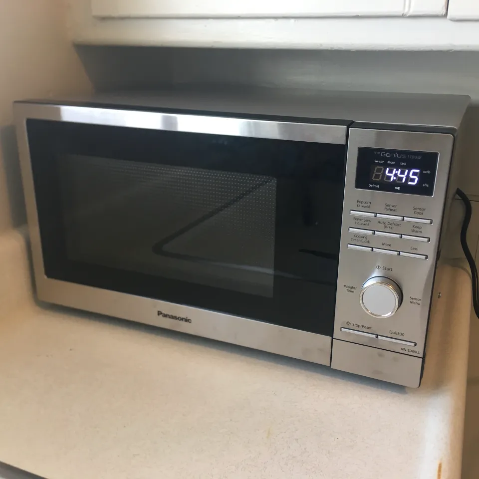 How Often Should You Clean Your Microwave? Tips to Clean Your Microwave