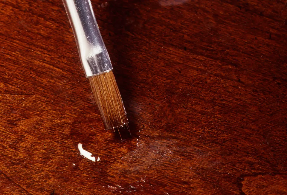 How to Remove Varnish From Wood?