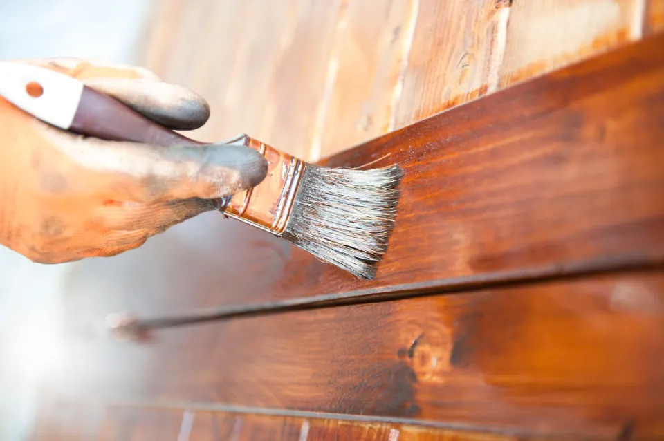 How to Remove Varnish From Wood?